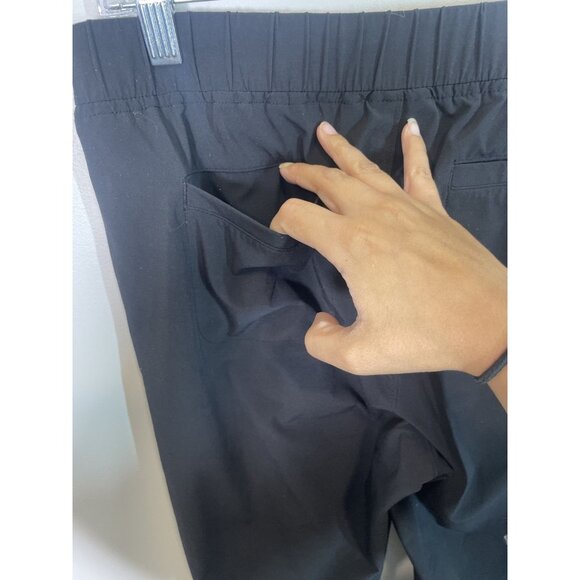 Athleta Aspire Ruched Black Athletic Capri Pants Size 4 Zip Pockets Eco-Friendly - Picture 10 of 12